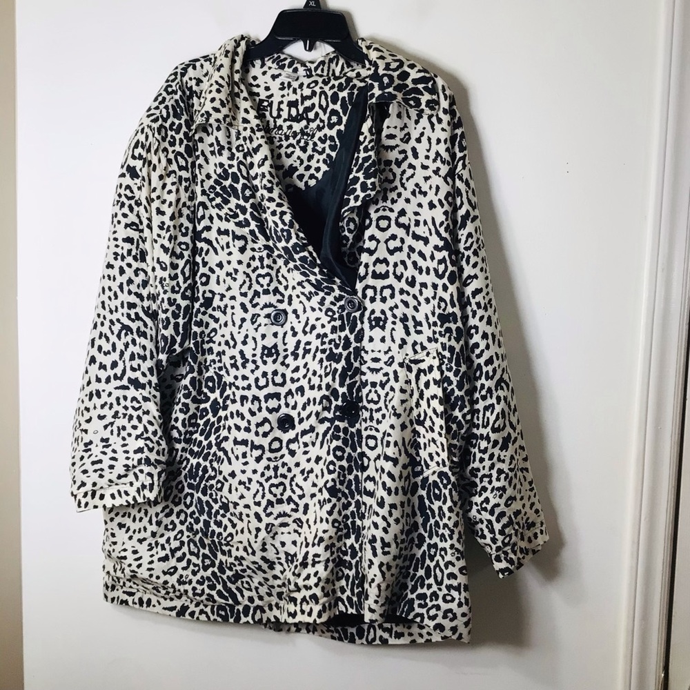 Fuda silk Black & White Leopard-Print Double-Breasted Pea Coat